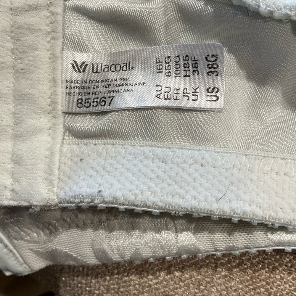 Wacoal Bra - Size 38G - Picture 4 of 4